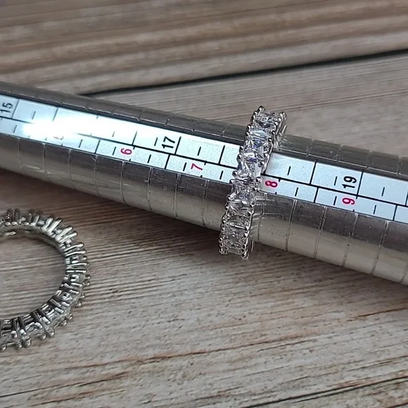 NIB STERLIG SILVER PRINCESS CUT PRONG SET ETERNITY BAND - Picture 8 of 8